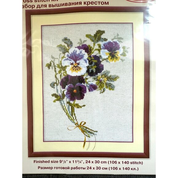 Riolis Counted Cross Stitch Bunch of Pansies Kit #1020 - Picture 2 of 4